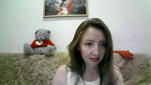 Snapshot of elvaarno chatting on October 23, 2025, 7:40 am ElvaArno online show from October 23, 2025, 7:40 am