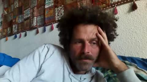 Snapshot of elyjahoye chatting on October 10, 2025, 12:04 pm elyjahoye online show from October 10, 2025, 12:04 pm