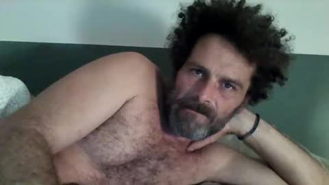 Snapshot of elyjahoye chatting on December 2, 2025, 10:38 pm elyjahoye online show from December 2, 2025, 10:38 pm