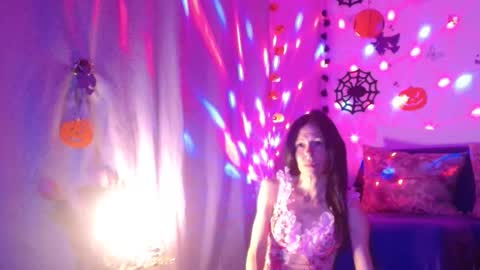 Elisa online show from October 30, 2025, 10:32 pm