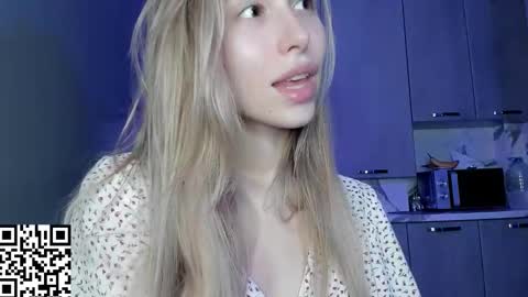 Snapshot of elysia_xo chatting on October 12, 2025, 11:59 pm Elysia online show from October 12, 2025, 11:59 pm