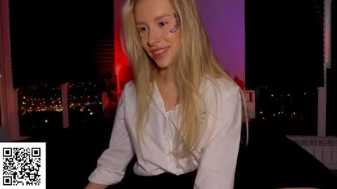 Snapshot of elysia_xo chatting on November 1, 2025, 10:12 pm Elysia online show from November 1, 2025, 10:12 pm