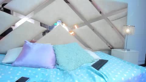 Ema Lambert  online show from January 3, 2025, 7:50 pm