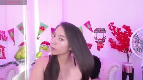 Snapshot of ema_louisx chatting on December 15, 2024, 12:17 pm Ema louisx online show from December 15, 2024, 12:17 pm