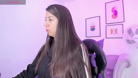 Snapshot of ema_louisx chatting on January 27, 2025, 12:16 pm Ema louisx online show from January 27, 2025, 12:16 pm