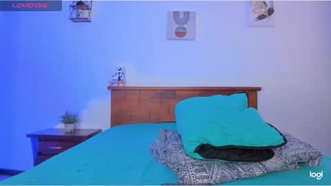 Snapshot of ema_rose69 chatting on February 14, 2025, 3:26 pm online show from February 14, 2025, 3:26 pm