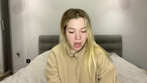 Alice online show from December 1, 2025, 5:12 am