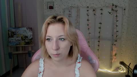 emelia online show from October 3, 2025, 12:24 pm