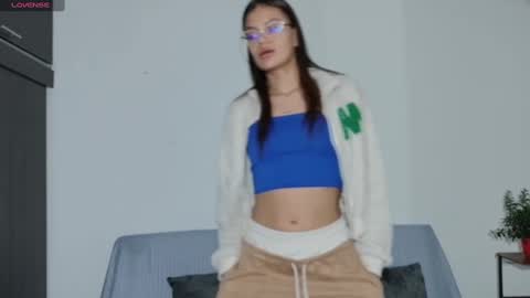 Snapshot of emerald_sparkles chatting on September 10, 2025, 11:49 pm sabrina online show from September 10, 2025, 11:49 pm