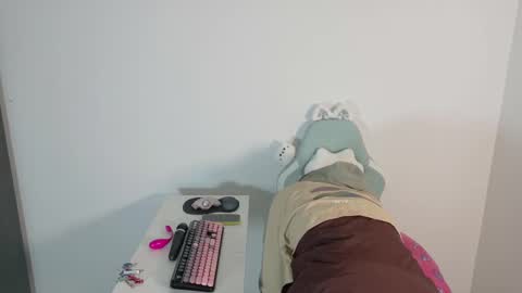 Snapshot of emerald_sparkles chatting on September 28, 2025, 2:50 am sabrina online show from September 28, 2025, 2:50 am