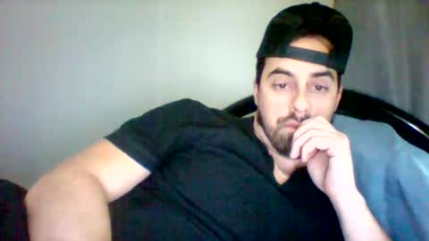 Snapshot of emgee88 chatting on January 29, 2025, 1:37 am emgee88 online show from January 29, 2025, 1:37 am