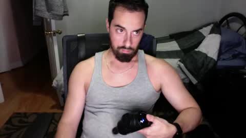 Snapshot of emgee88 chatting on October 16, 2025, 12:11 am emgee88 online show from October 16, 2025, 12:11 am