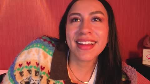 Emilia Gomez online show from November 14, 2025, 1:37 am