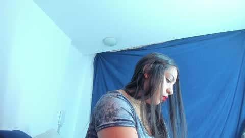 Emi online show from January 29, 2025, 5:56 pm