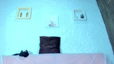 Emily online show from February 5, 2025, 12:06 pm