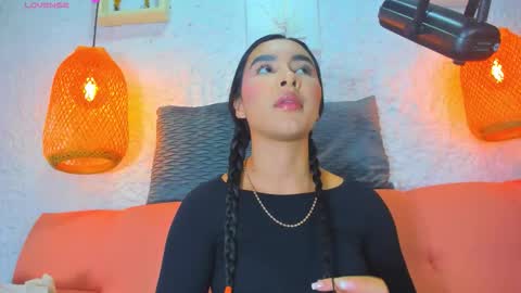 Emily online show from September 26, 2025, 12:09 pm