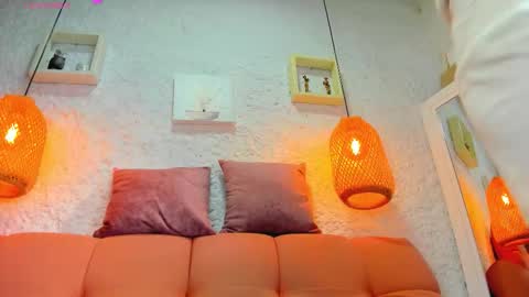 Emily online show from October 2, 2025, 12:01 pm