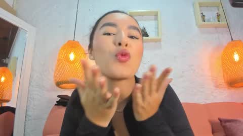 Emily online show from December 4, 2025, 12:03 pm