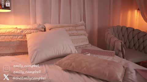 Snapshot of emiilycampbell chatting on February 15, 2025, 5:19 am Emily Campbell online show from February 15, 2025, 5:19 am
