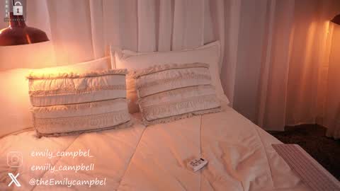Snapshot of emiilycampbell chatting on March 8, 2025, 3:17 am Emily Campbell online show from March 8, 2025, 3:17 am