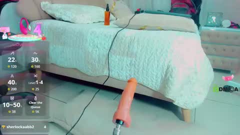 EmillySaenz online show from September 12, 2025, 4:40 pm