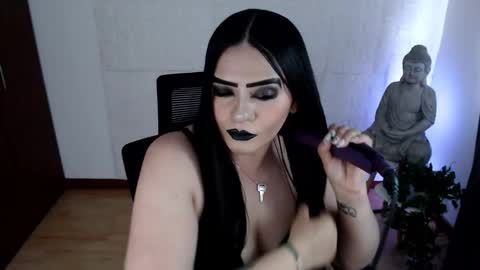 POWERFULL GODDESS EMILI online show from October 21, 2025, 4:51 pm