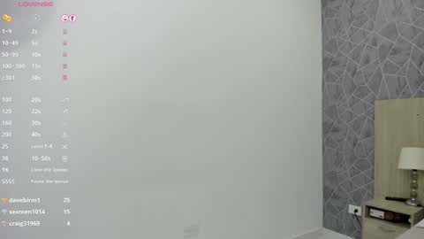 Snapshot of emili_lenus chatting on December 23, 2024, 2:28 pm Emili Lenus online show from December 23, 2024, 2:28 pm