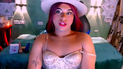 Emili roux online show from March 4, 2025, 1:17 pm