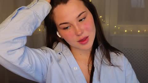 emilia_dream online show from December 16, 2024, 3:43 pm