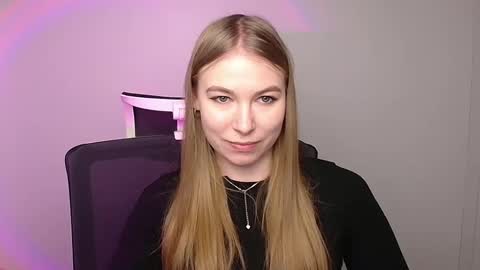 Emilia online show from February 6, 2025, 9:11 am