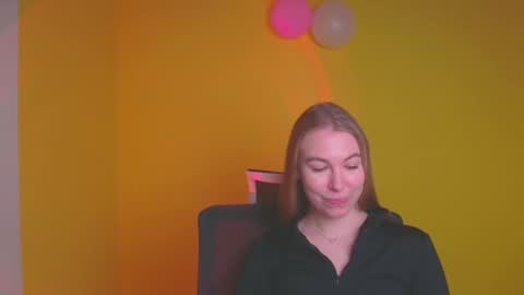 Emilia online show from February 20, 2025, 3:52 pm