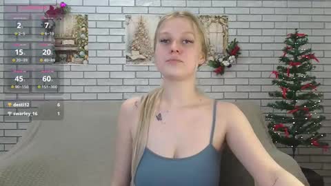 Snapshot of emiliaduchess chatting on December 30, 2024, 3:02 pm Amili online show from December 30, 2024, 3:02 pm