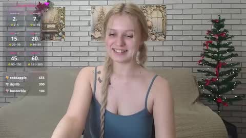 Snapshot of emiliaduchess chatting on January 14, 2025, 1:28 pm Amili online show from January 14, 2025, 1:28 pm