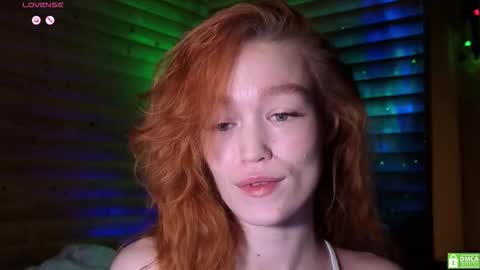 Snapshot of emiliyafox chatting on November 24, 2025, 5:29 am Emi online show from November 24, 2025, 5:29 am