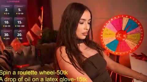 Snapshot of emiliyaroude chatting on September 29, 2025, 12:32 pm  Emiliya  online show from September 29, 2025, 12:32 pm
