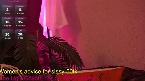 Snapshot of emiliyaroude chatting on October 27, 2025, 1:04 pm Emiliya online show from October 27, 2025, 1:04 pm