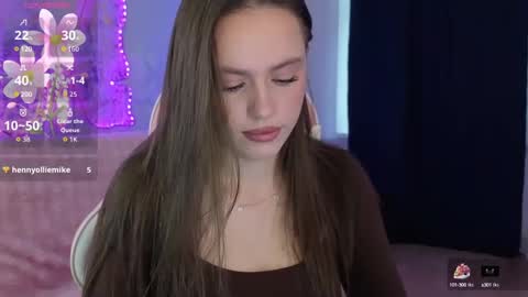 Emillias online show from September 29, 2025, 8:08 am