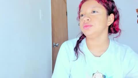 Snapshot of emilly_coper18 chatting on October 5, 2025, 1:09 pm emily online show from October 5, 2025, 1:09 pm