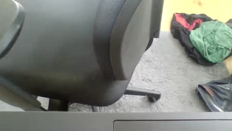 emilmirror online show from March 12, 2025, 11:42 am