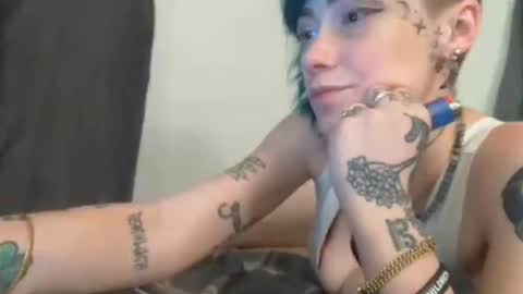 Emily Love online show from October 30, 2025, 3:30 am