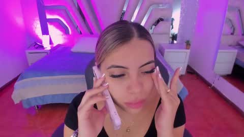 Snapshot of emily_ellen chatting on September 26, 2025, 11:47 am Emily online show from September 26, 2025, 11:47 am