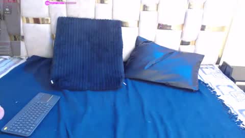 Snapshot of emily_fox_3 chatting on February 4, 2025, 2:53 pm emily fox 3 online show from February 4, 2025, 2:53 pm