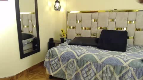 Snapshot of emily_fox_3 chatting on February 11, 2025, 12:05 pm emily fox 3 online show from February 11, 2025, 12:05 pm