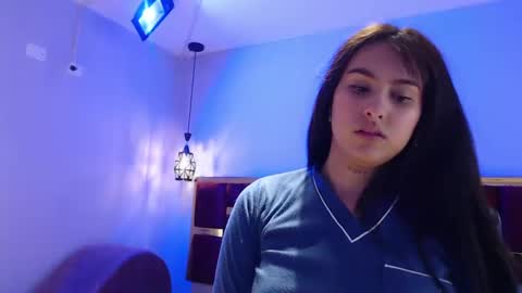 Snapshot of emily_fox_3 chatting on September 17, 2025, 3:41 am emily fox 3 online show from September 17, 2025, 3:41 am