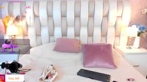 Snapshot of emily_hill___ chatting on January 30, 2025, 3:22 am EMILY Monday 5-2 am From Tuesday to Friday5-1 am Colombia time online show from January 30, 2025, 3:22 am