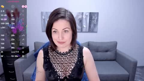 Snapshot of emily_midlton chatting on February 27, 2025, 10:59 am Emily online show from February 27, 2025, 10:59 am