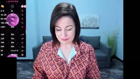 Snapshot of emily_midlton chatting on March 2, 2025, 5:04 pm Emily online show from March 2, 2025, 5:04 pm