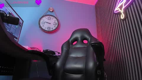 Snapshot of emily_roberts1 chatting on December 10, 2024, 2:39 pm Emily online show from December 10, 2024, 2:39 pm