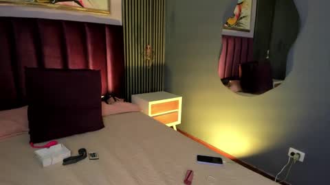 Snapshot of emily_roberts1 chatting on December 12, 2024, 2:37 am Emily online show from December 12, 2024, 2:37 am