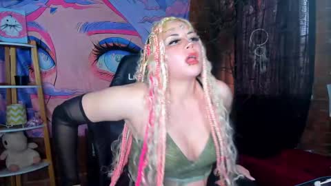 emily_salvatore online show from October 3, 2025, 7:00 pm